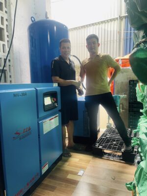 Bàn giao máy nén khí Saman Việt Nam